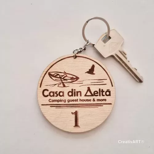 CreativArt: Brelocuri și Plachete pentru Casa din Deltă Murighiol