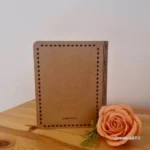 Caseta din Lemn în Formă de Carte cu Decupaj Lup - imagine 4